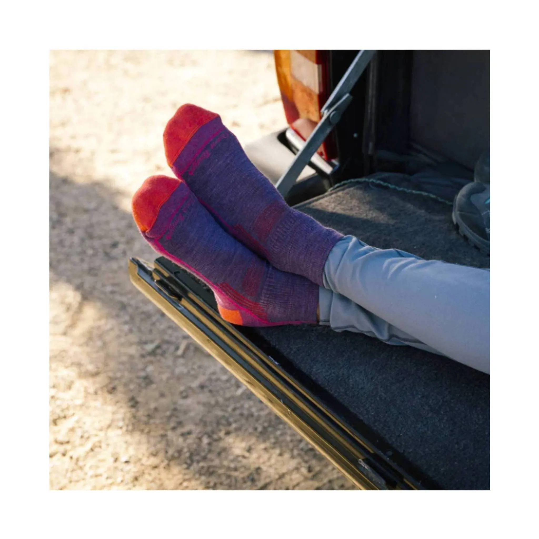 Darn Tough Vermont Women's Hiker Quarter Midweight Sock - Berry