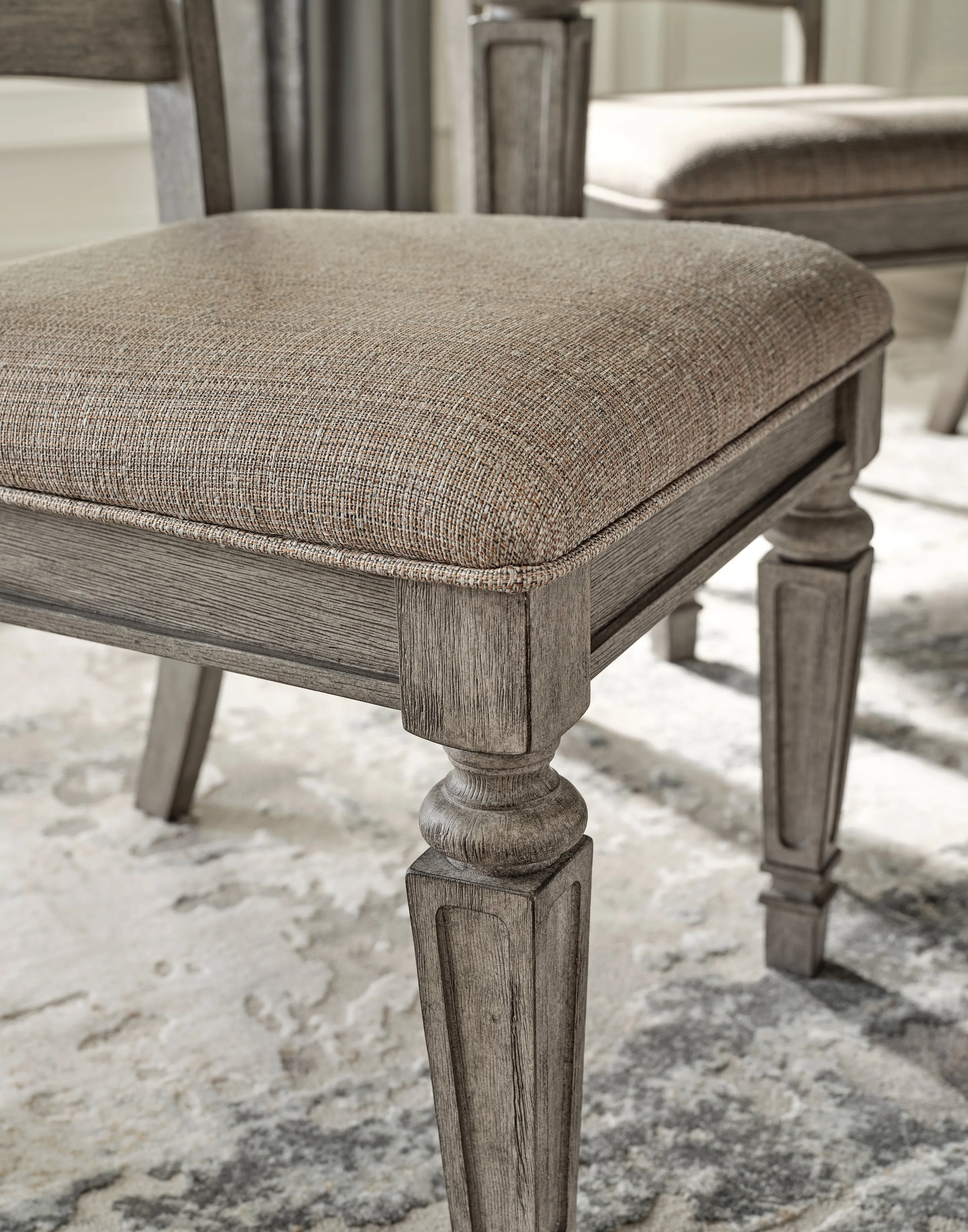 Lodenbay Dining Table and 4 Chairs in Two-tone