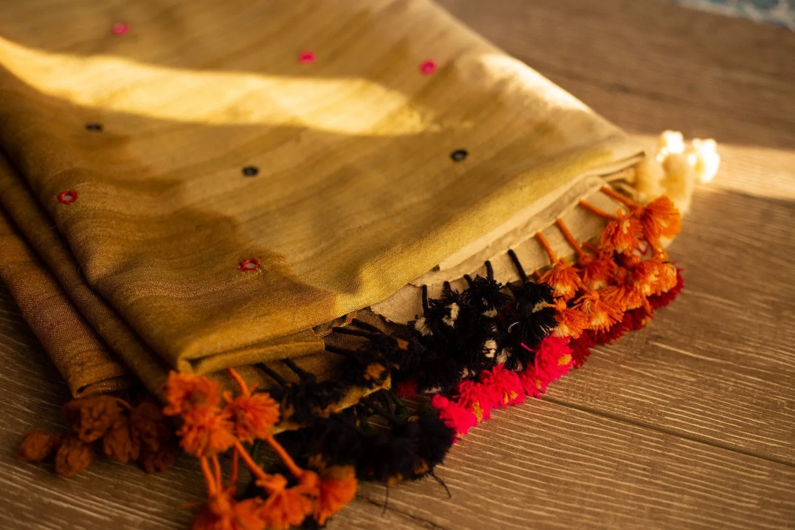 Mustard Shesha Stole