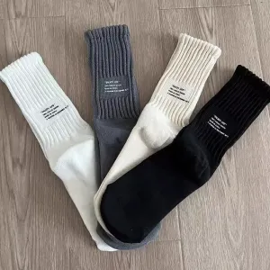 Sohiwoo Cotton Letter Socks Men and Women Sports Breathable New Designer Crew Socks Autumn Winter Solid Casual Skateboard Hiphop Sock