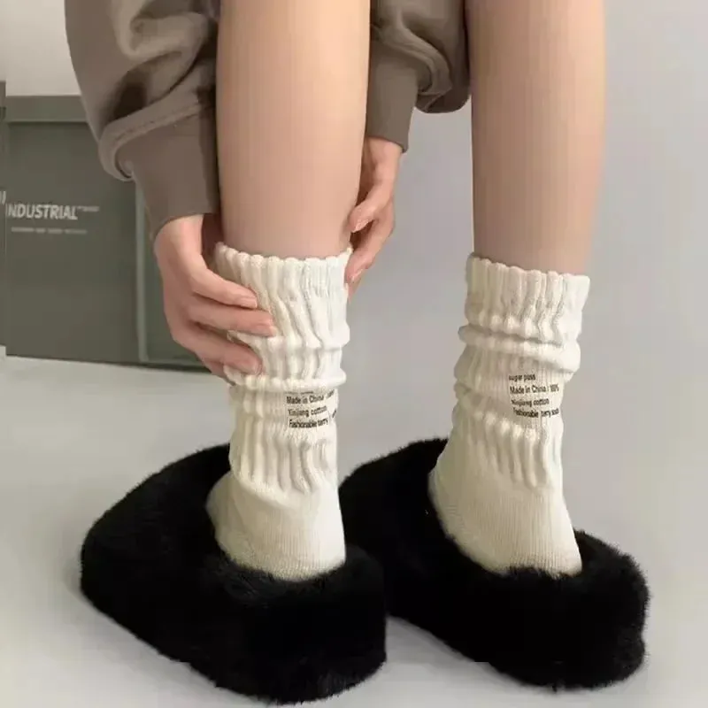 Sohiwoo Cotton Letter Socks Men and Women Sports Breathable New Designer Crew Socks Autumn Winter Solid Casual Skateboard Hiphop Sock