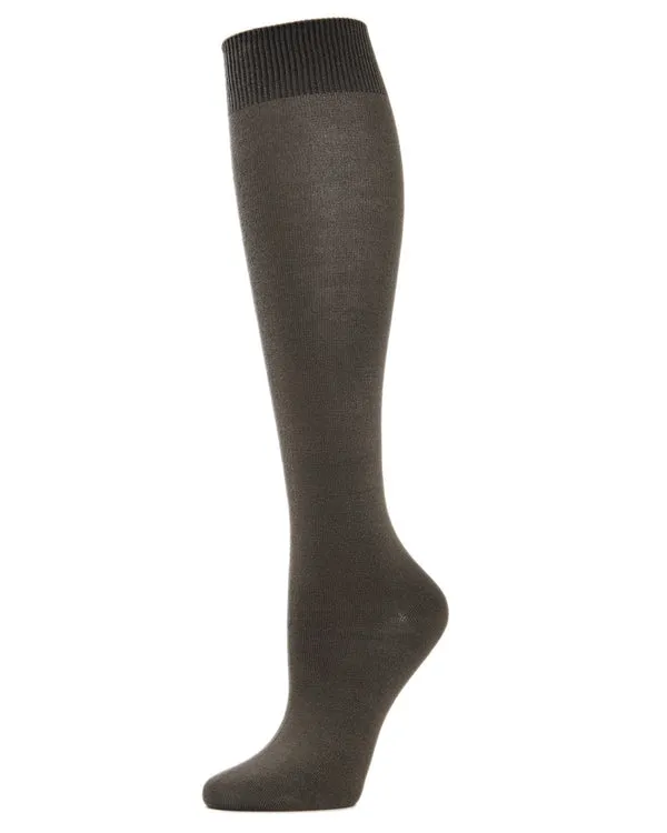 Solid Knee High Bamboo Socks by Me Moí