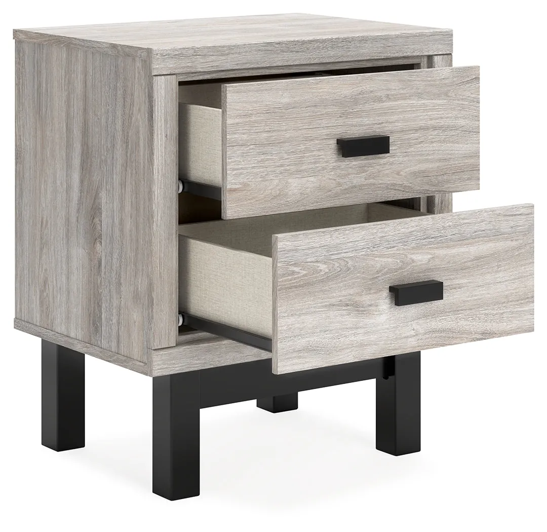 Vessalli King Panel Headboard with Mirrored Dresser, Chest and 2 Nightstands in Two-tone