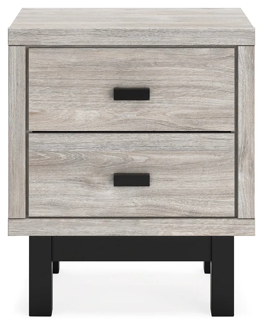 Vessalli King Panel Headboard with Mirrored Dresser, Chest and 2 Nightstands in Two-tone