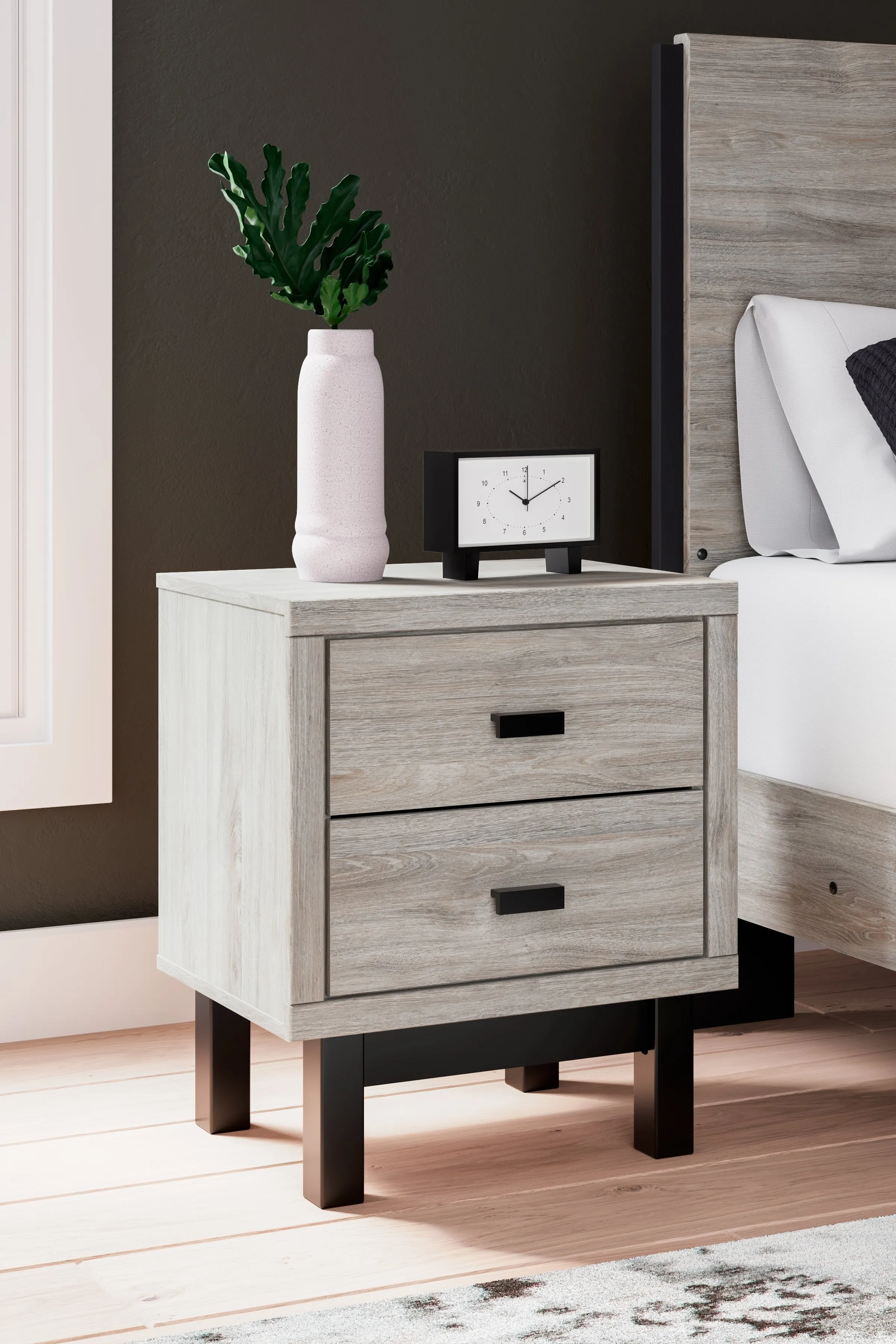 Vessalli King Panel Headboard with Mirrored Dresser, Chest and 2 Nightstands in Two-tone