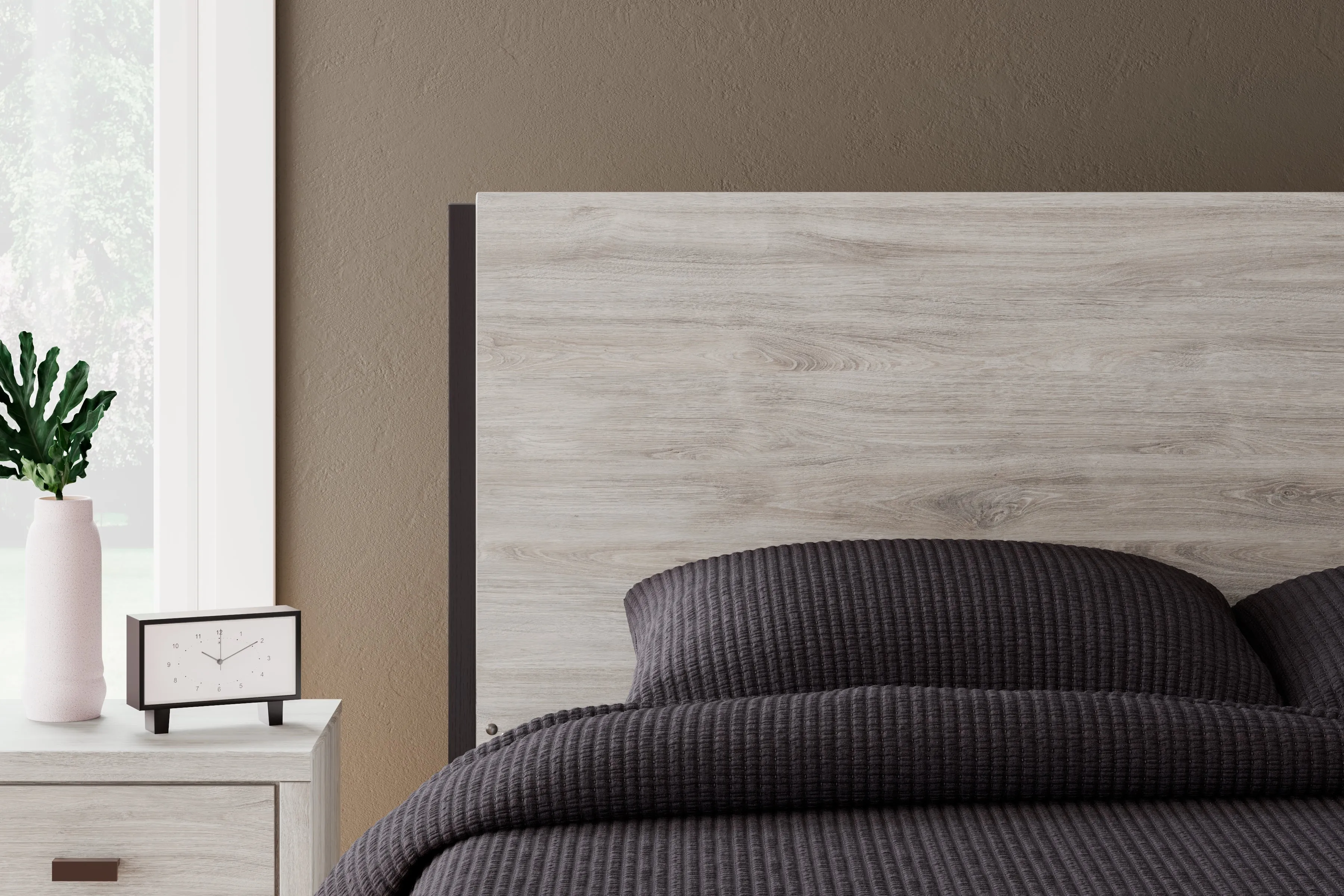 Vessalli King Panel Headboard with Mirrored Dresser, Chest and 2 Nightstands in Two-tone